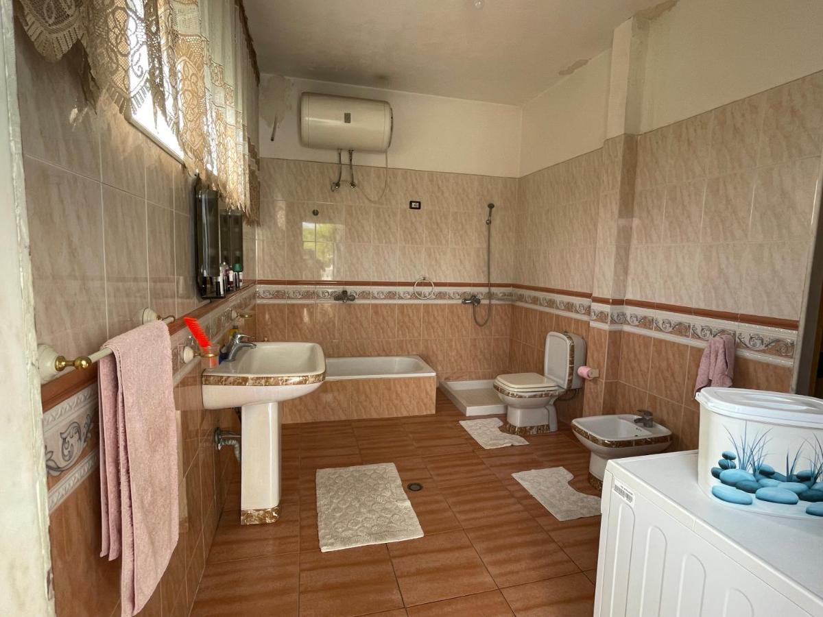 ドゥラスVila Briartアパートメント エクステリア 写真